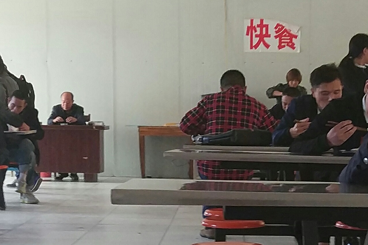 不一样的加油站服务,不一样的服务团队