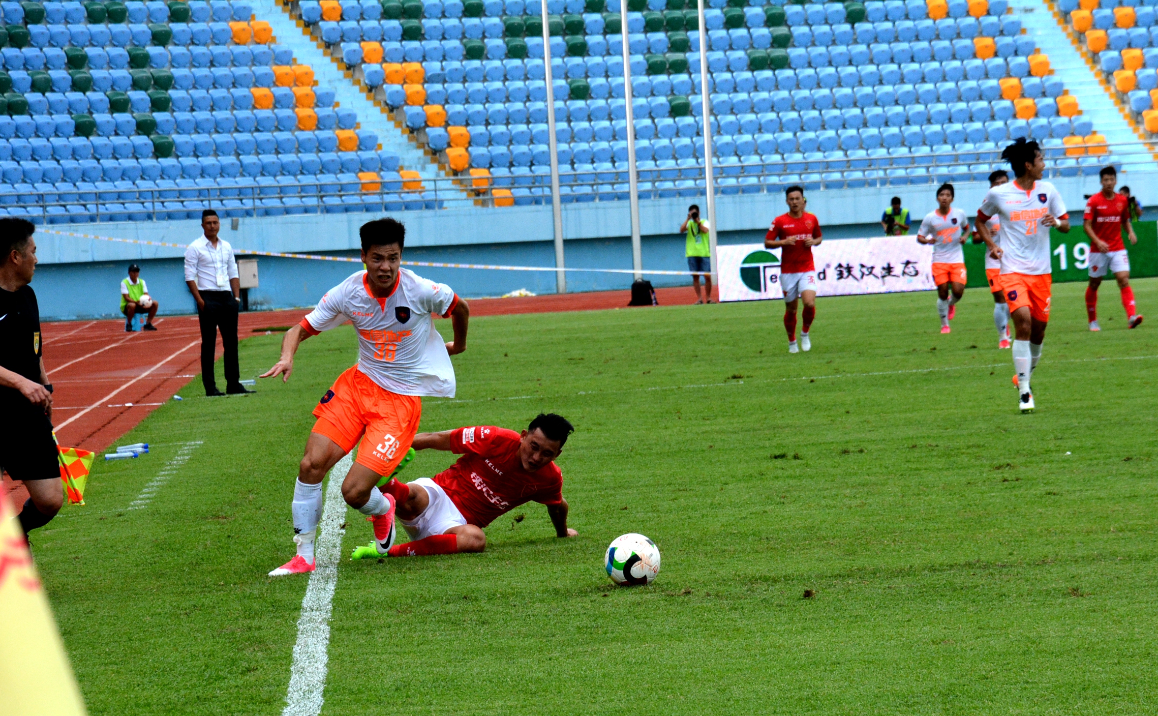 联赛战报|超长补时+后卫染红中能遭绝杀憾负梅县队