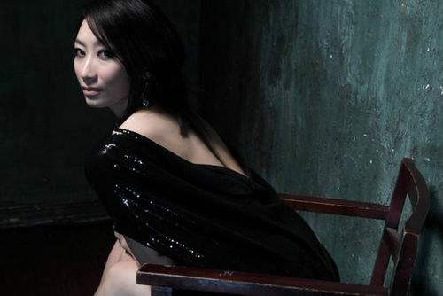 属虎跟属鼠的人性格合得来吗,属鼠的人性格运势