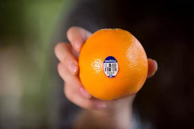 父母供自己读书花光了所有积蓄,父母花光积蓄送女儿留学