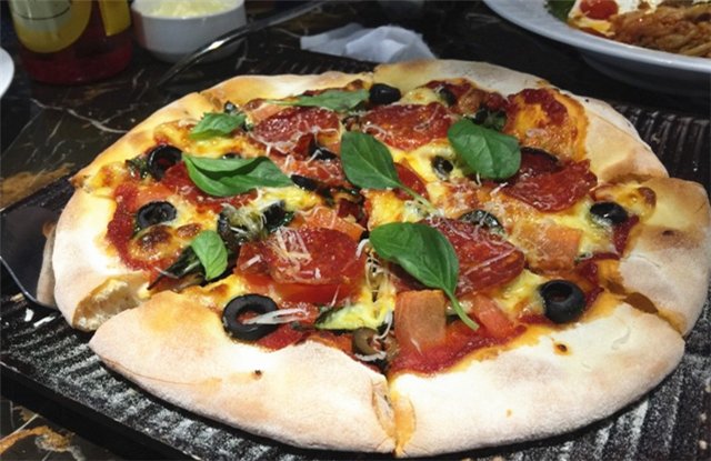 每个饥寒交迫的晚上,一块披萨就能让我荡漾