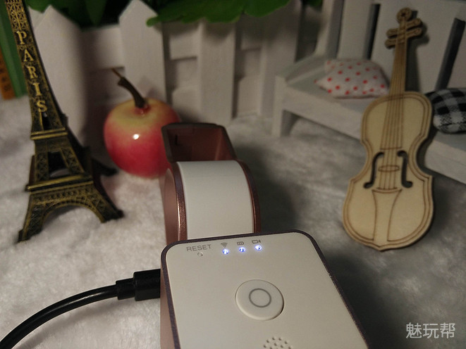 你驾驶,她帮你看风景