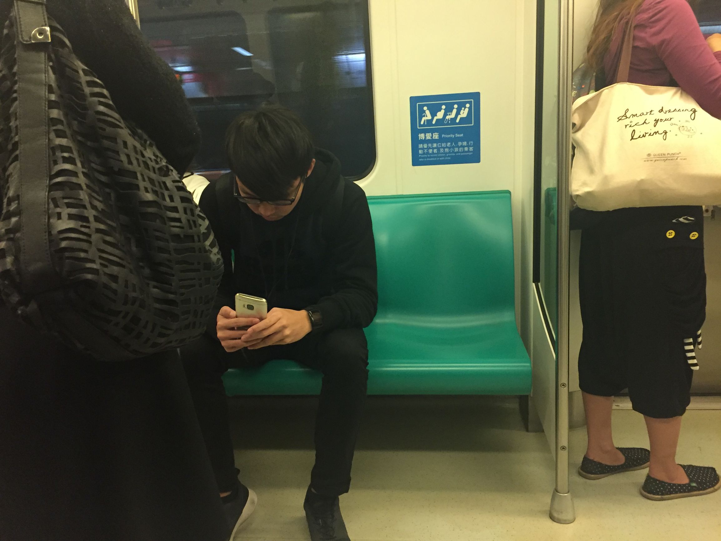 共享单车人人都能骑,共享单车人人都可以骑