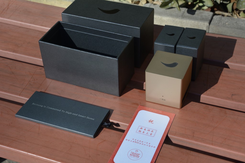 巴掌大的电脑主机,能玩英雄联盟—Sparo迷你主机测评