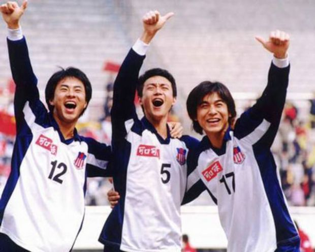 少林足球经典片,讲一部周星驰的电影《少林足球》