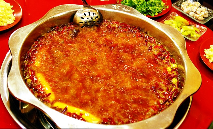 为什么重庆火锅那么出名,连马云都吃不起的食物
