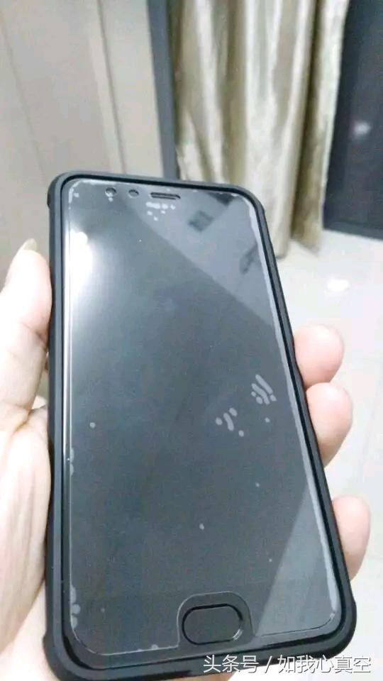 小米mix4贴膜和不贴膜对比,小米6屏幕贴膜怎么样好用吗