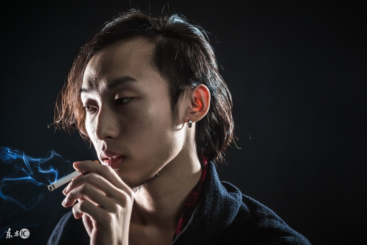 我喜欢上了我闺蜜怎么办,我喜欢上自己的女闺蜜了怎么办