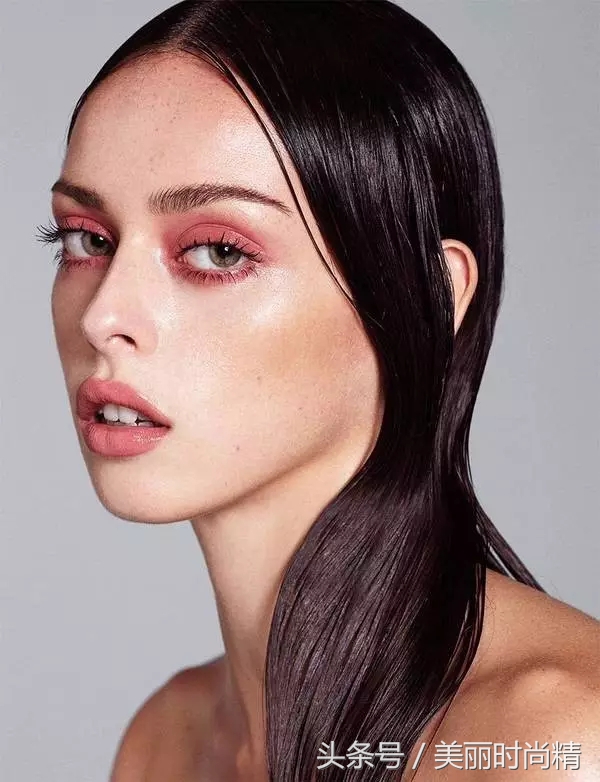 试色唇膏笔香奈儿,nars唇膏笔哪个色号好看