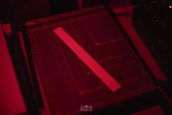 搏一搏，洗手间也能变暗房