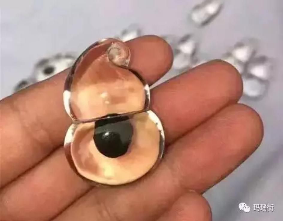 天然水晶和人工水晶的分辨,天然水晶与人造水晶镜的鉴别