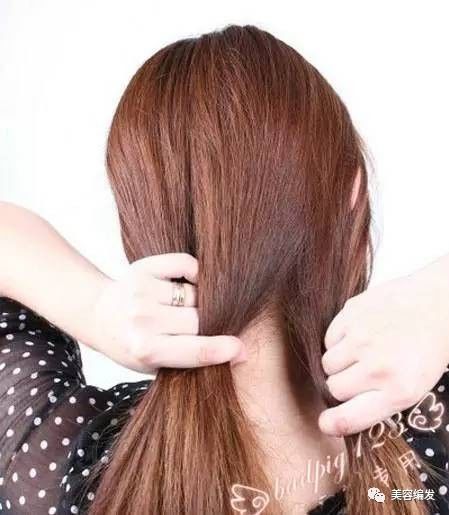 鱼骨辫编发步骤图解教程,鱼骨辫向内编的编发教程