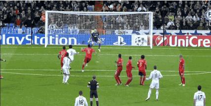 足坛里的诡异进球视频,足坛史上最诡异的失误