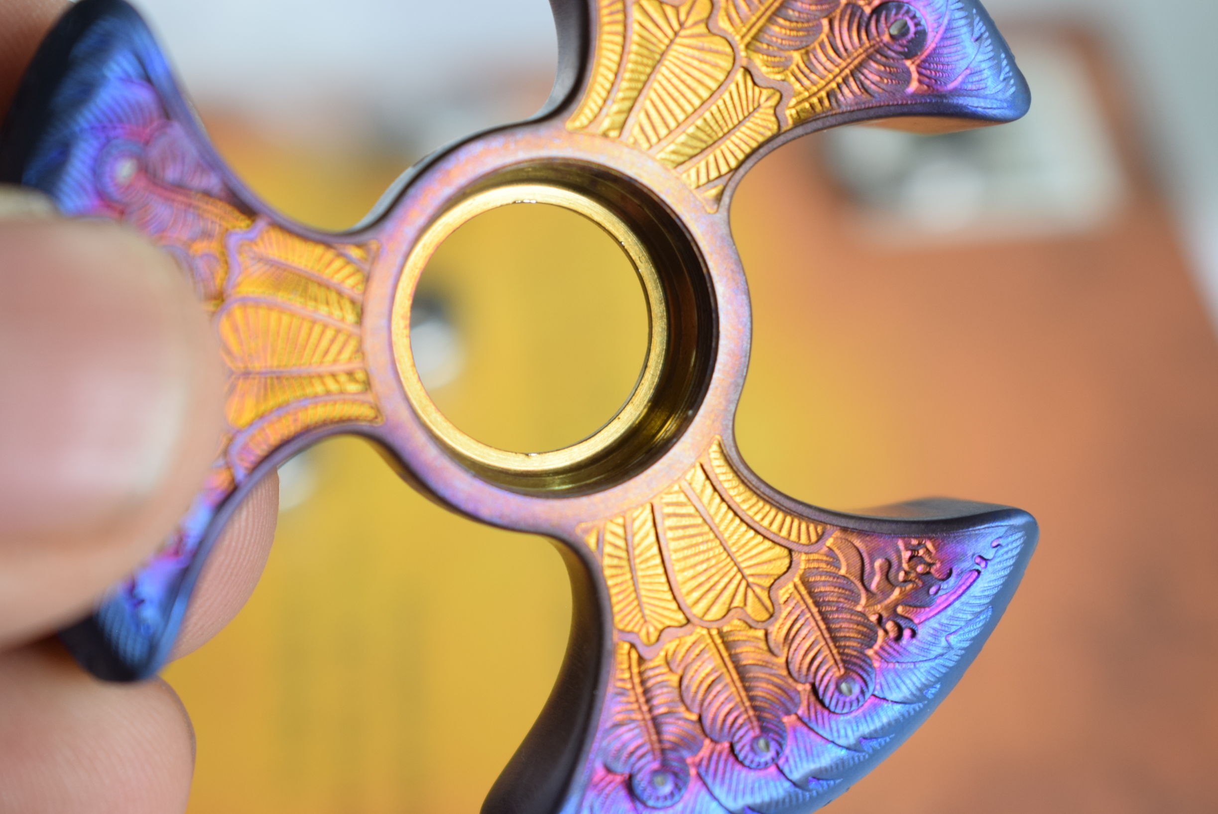 测评指尖陀螺飞花款,最好玩价格还很低的指尖陀螺