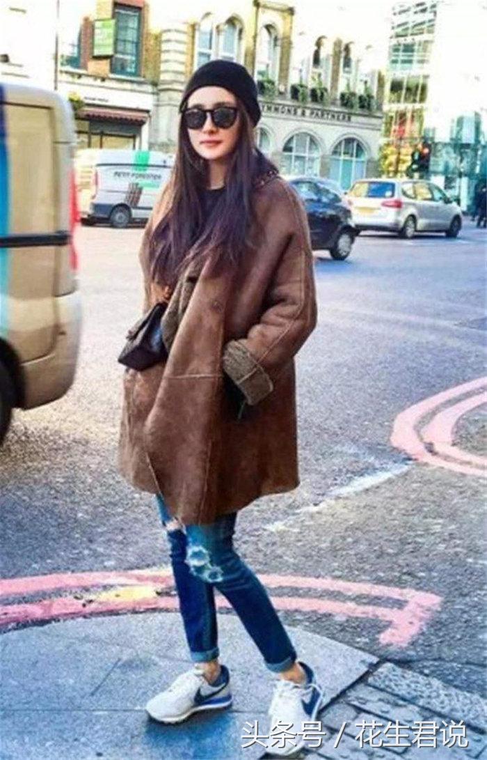 还差一双运动鞋，就能变成酷炸的小姐姐