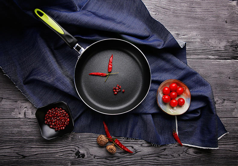 宿舍不粘锅怎么挑选好用,不粘锅在挑选时要注意哪些