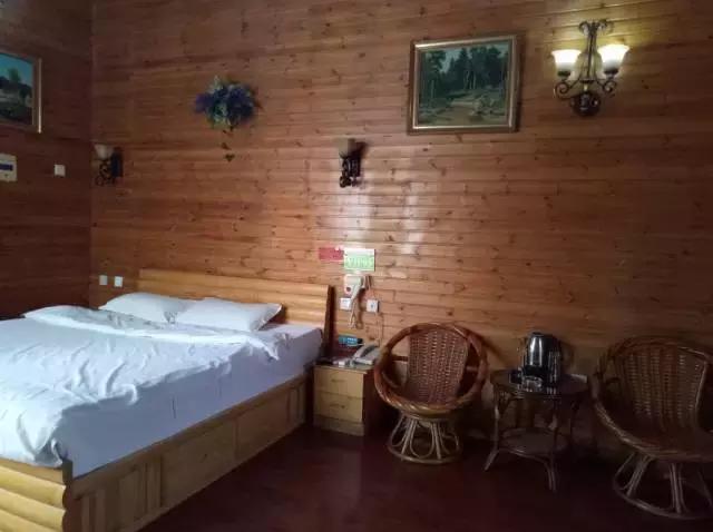 洛龙区银杏帝都温泉地址,洛阳银杏帝都温泉