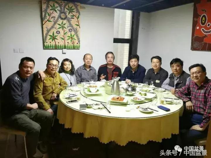 因香堂而雅集因雅仕更香堂