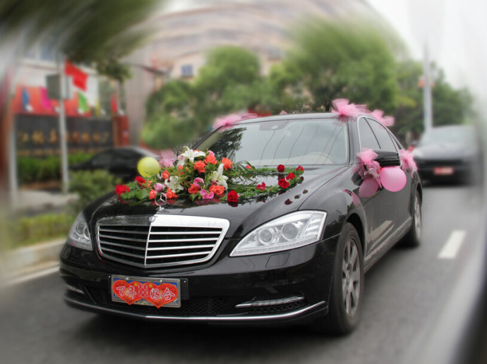 帮人开婚车会影响运势吗,在路上碰到婚车是什么征兆