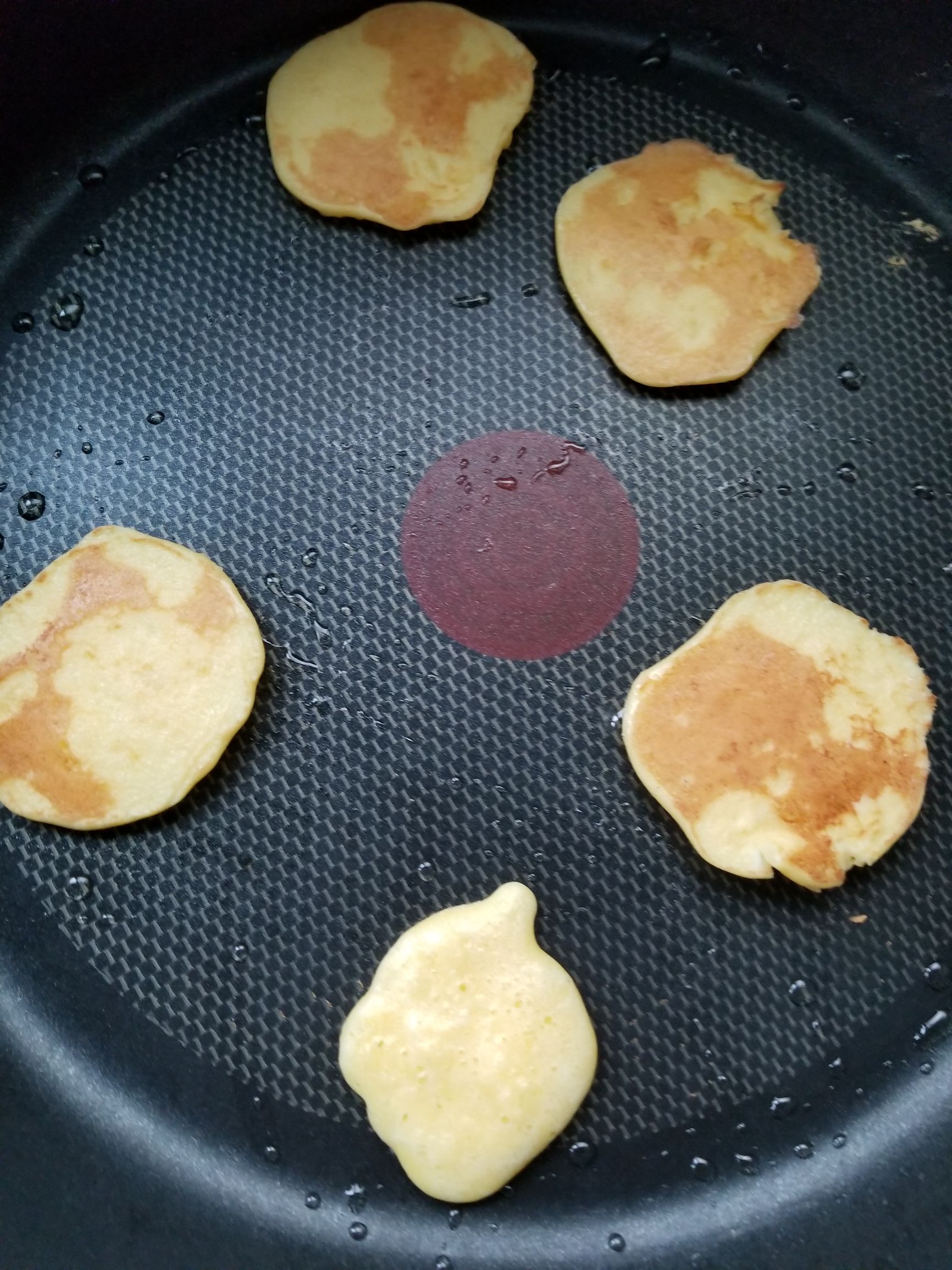 9个月宝宝鸡蛋清过敏喝什么奶粉,蛋清过敏的宝宝辅食