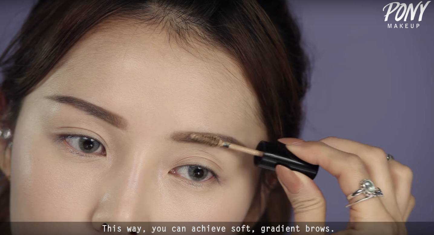 定妆粉正确的化妆先后顺序,化妆的正确步骤顺序不卡粉