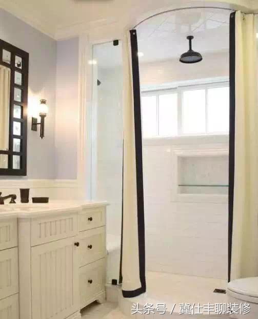 卫生间浴帘与玻璃隔断效果,卫生间淋浴隔断用玻璃还是浴帘好