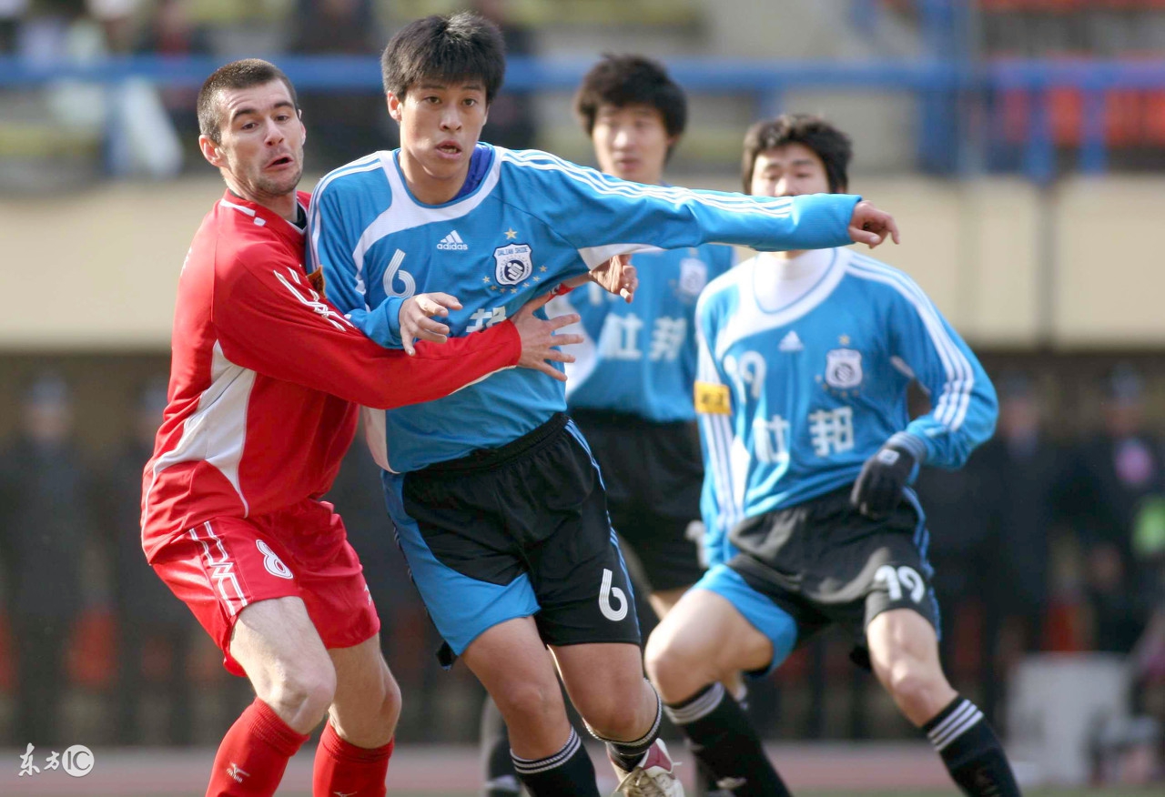 大连足球哪年重回中超的,大连足球队各梯队最新情况