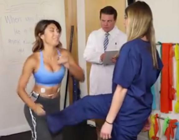 “蛋疼”到底有多痛？正妹体验“蛋蛋的哀伤”倒地：还好没有*禁失**