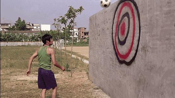 周星驰拍少林足球,周星驰演少林足球多少岁