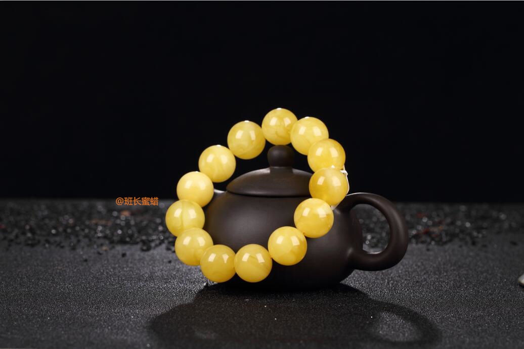 女朋友:老蜜蜡都是别人的手汗,我不要!哥们尴尬了