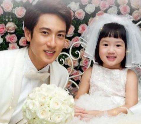 陈冠希都成了好男人,陈冠希女儿奴当之无愧