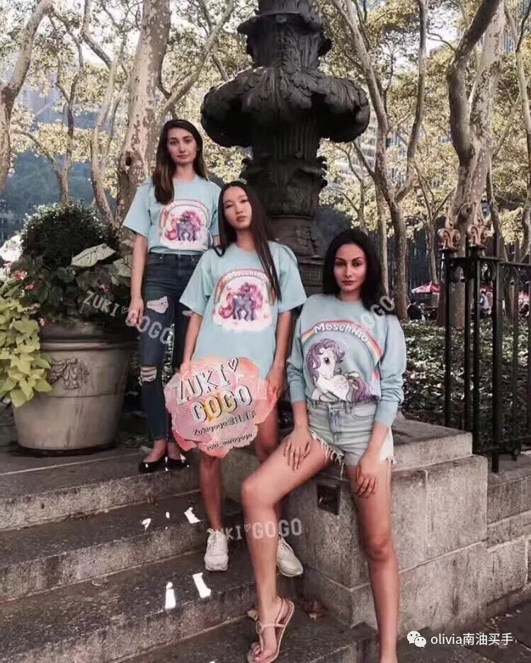 moschino秋冬服装,moschino女装t恤