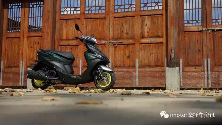 20款福喜125踏板评测,操控性好的本田125踏板车