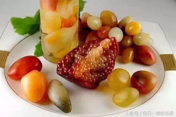 当初遍地无人识，如今身价飙千倍！现在去*疆新**捡石头，还来得及吗