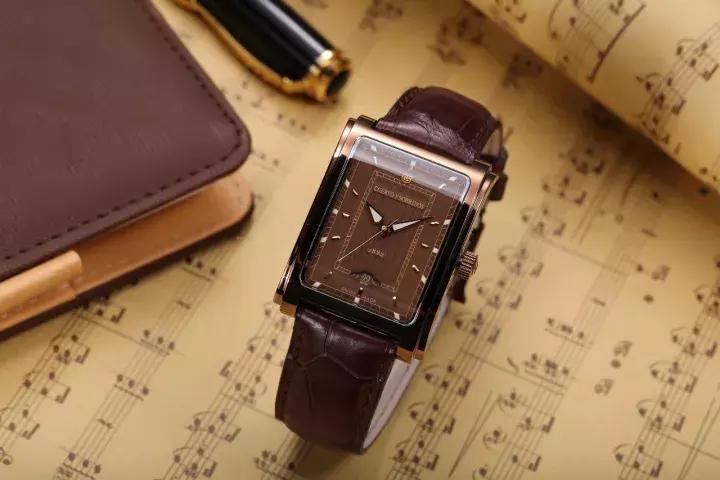 混江湖抽雪茄,不戴这个表不行!