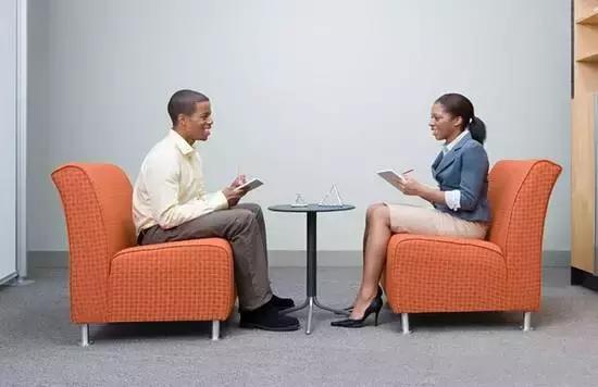 业务员与客户沟通技巧视频,面对客户的问题正确的沟通技巧