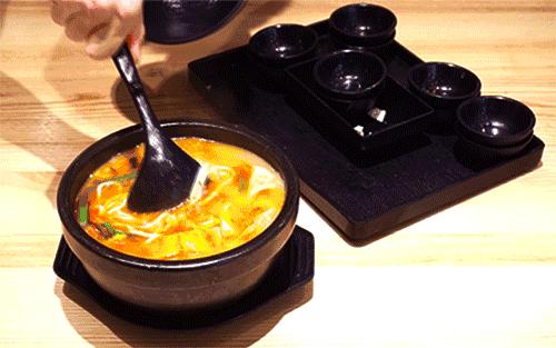 30元一碗的米线是真的吗,30块钱一碗米线贵吗