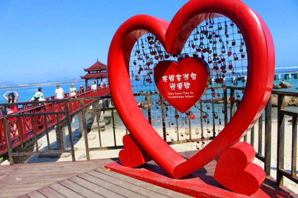 我到过许多地方是指哪里,我去过的地方皆是你看过的风景