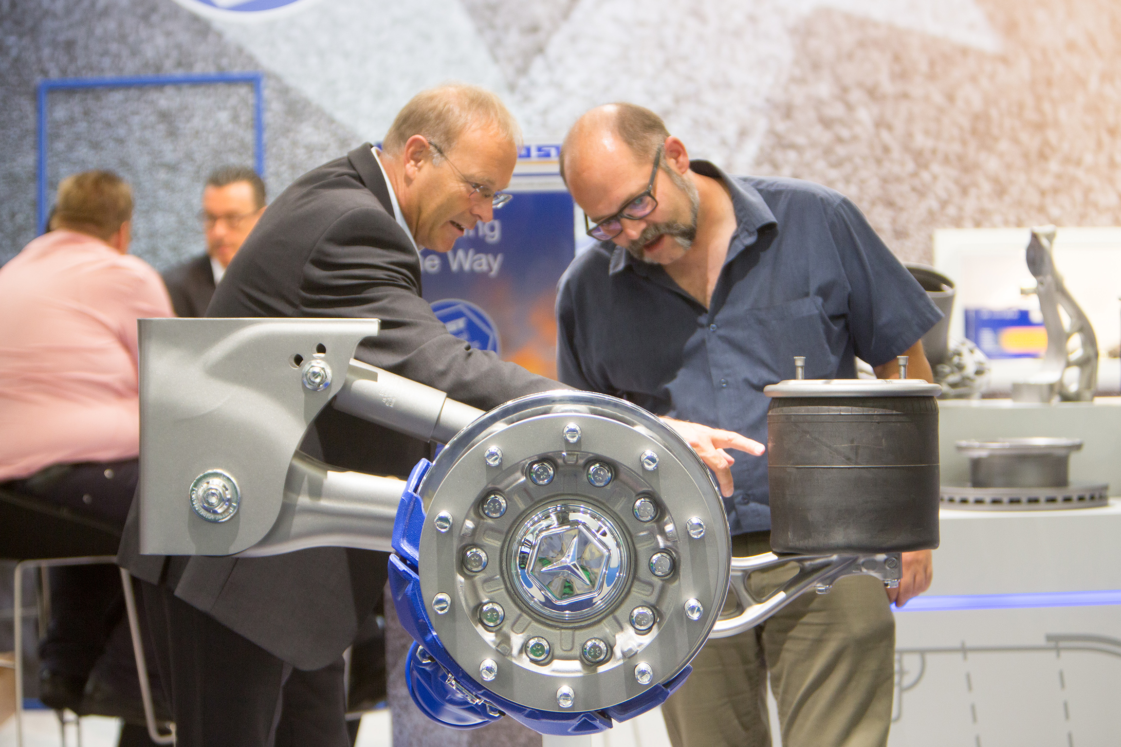 德国汽配市场面临的挑战机遇,德国汽配市场面临的挑战和机遇