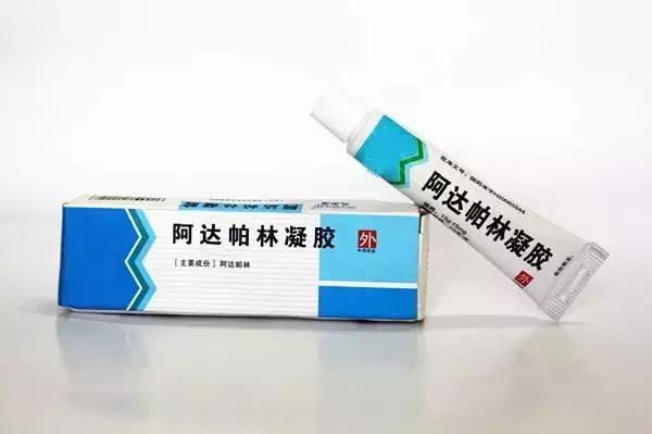 脸上痘痘好不了中药可以祛痘痘吗,女人面部额头长痘祛痘护理指南