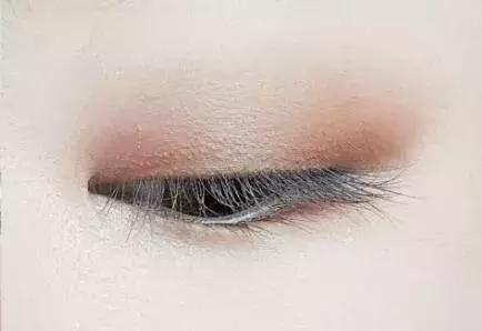 单眼皮厚眼皮推荐的眼影,适合单眼皮的大牌眼影