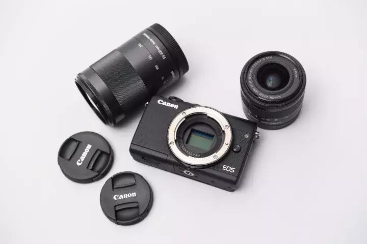 佳能eosm100正式发布,佳能eosm100购买时都带啥