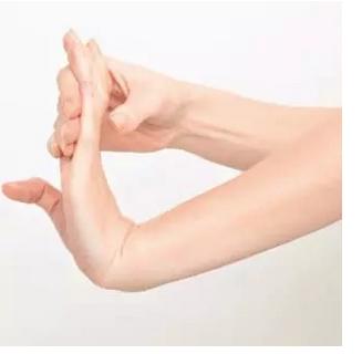 手指关节肿胀发热疼痛是怎么回事,早上醒手指关节肿胀疼痛怎么回事