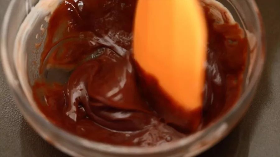 自己做裱花蛋糕简单方法,做蛋糕的简单方法裱花