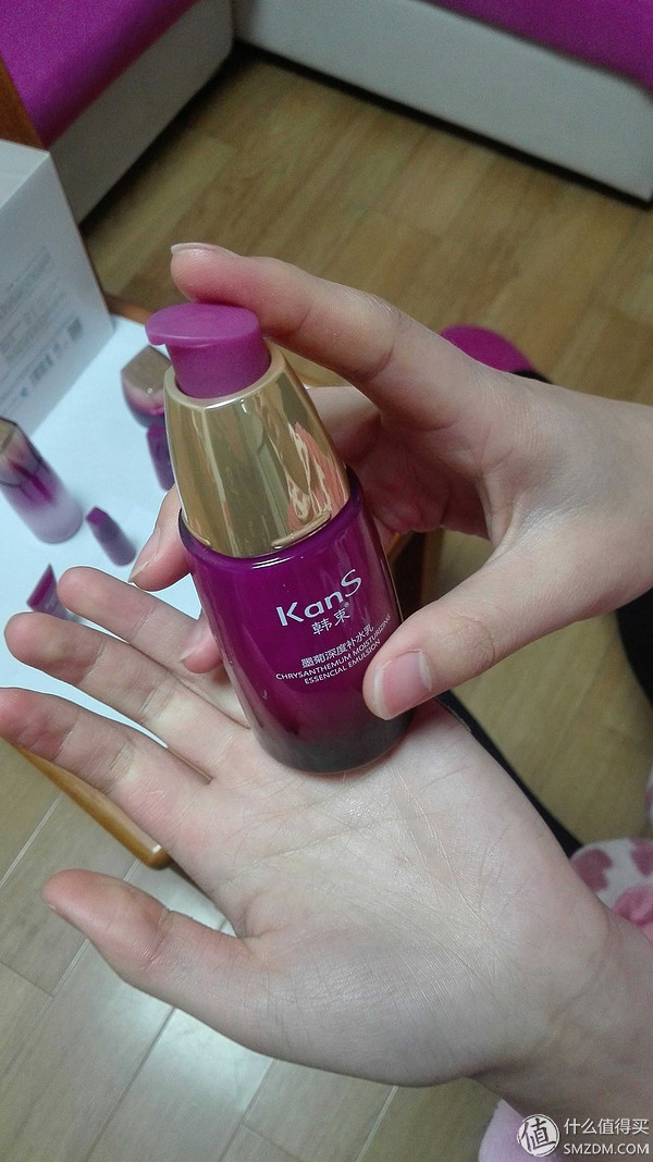 韩束补水保湿四件套,韩束红石榴宠爱礼盒