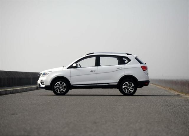 宝骏560高速没力,宝骏560跟gs4对比