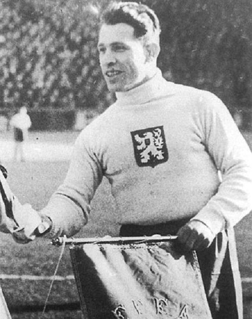 历届世界杯金球金靴金手套奖图解,历届世界杯冠军金手套