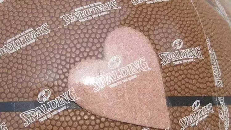 斯伯丁篮球白球真假辨别,斯伯丁篮球750怎么鉴定真假