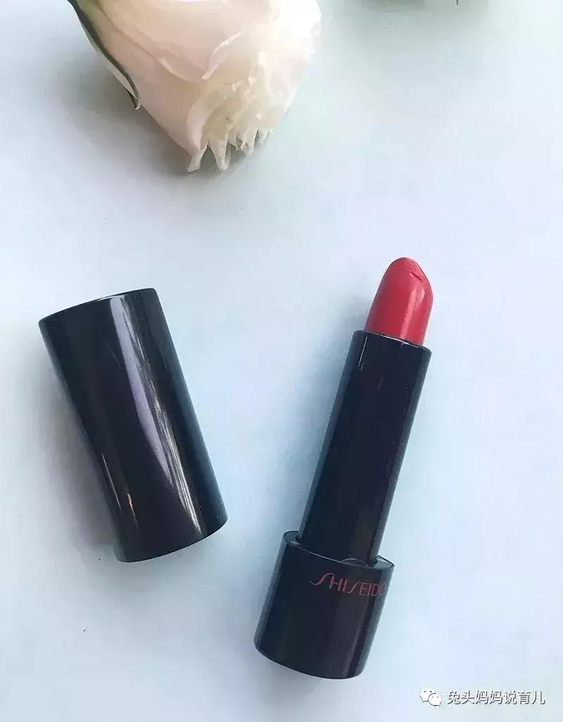 妈妈爱美优秀作文,小学生爱美的妈妈作文