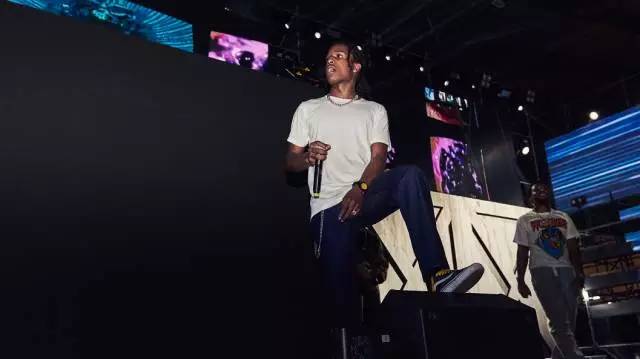 日潮新晋潮牌,适合女生的小众潮牌国潮